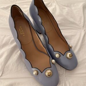 Gucci Women's Blue Leather Pumps